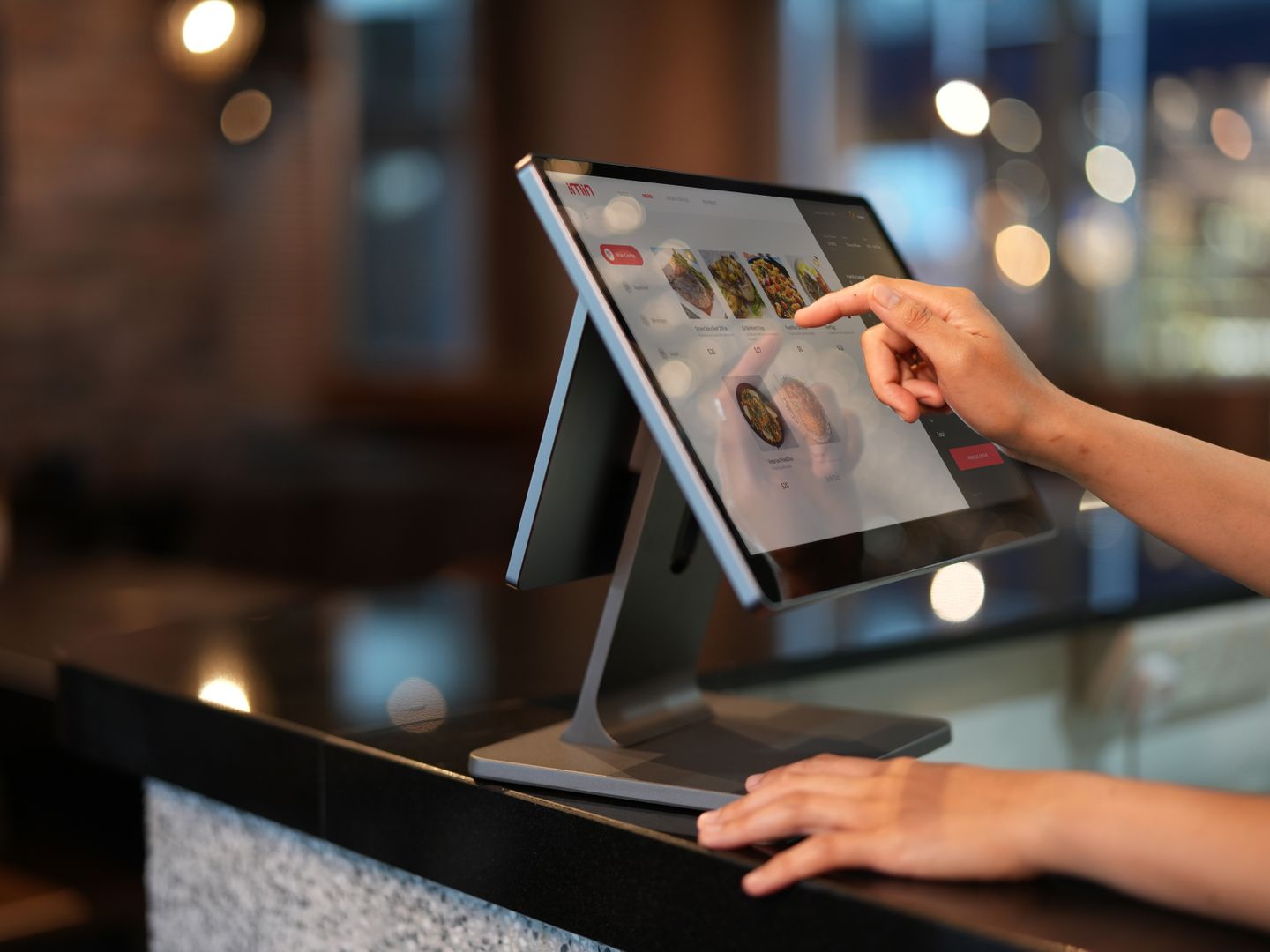 Touchscreen Display Advantage